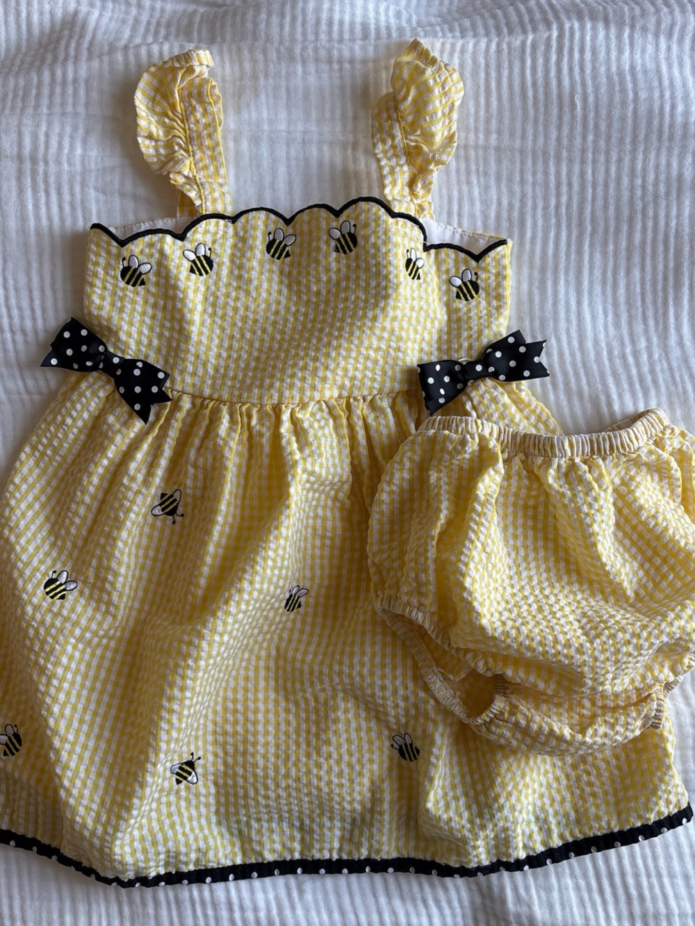 Yellow Bee-Print Seersucker Dress & Bloomers for Girls - Kids Accessories